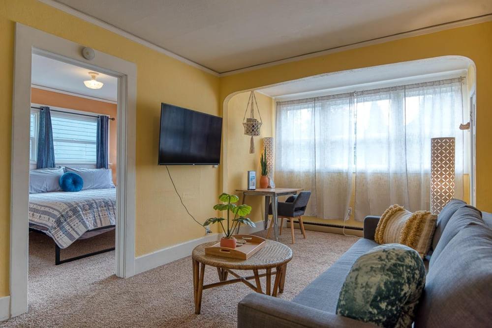 קוס ביי #Stayinmydistrict Heritage House Apt מראה חיצוני תמונה